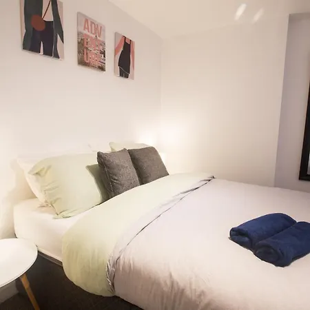 Διαμέρισμα Flat 1, 4 Warden Rd