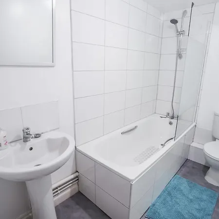 Appartement Flat 1, 4 Warden Rd *