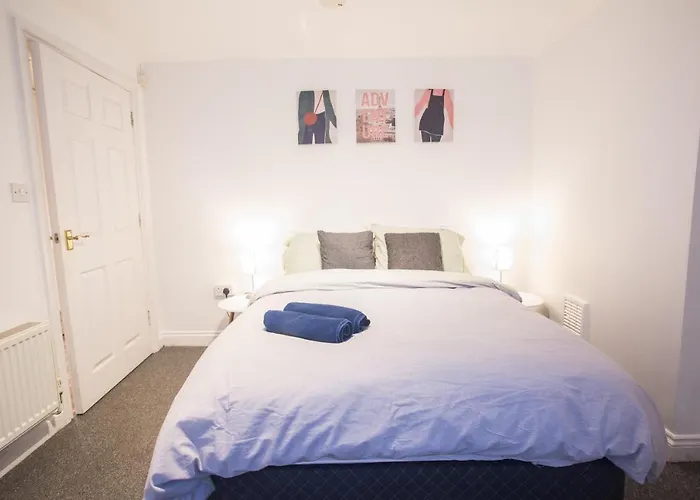 Apartman Flat 1, 4 Warden Rd *